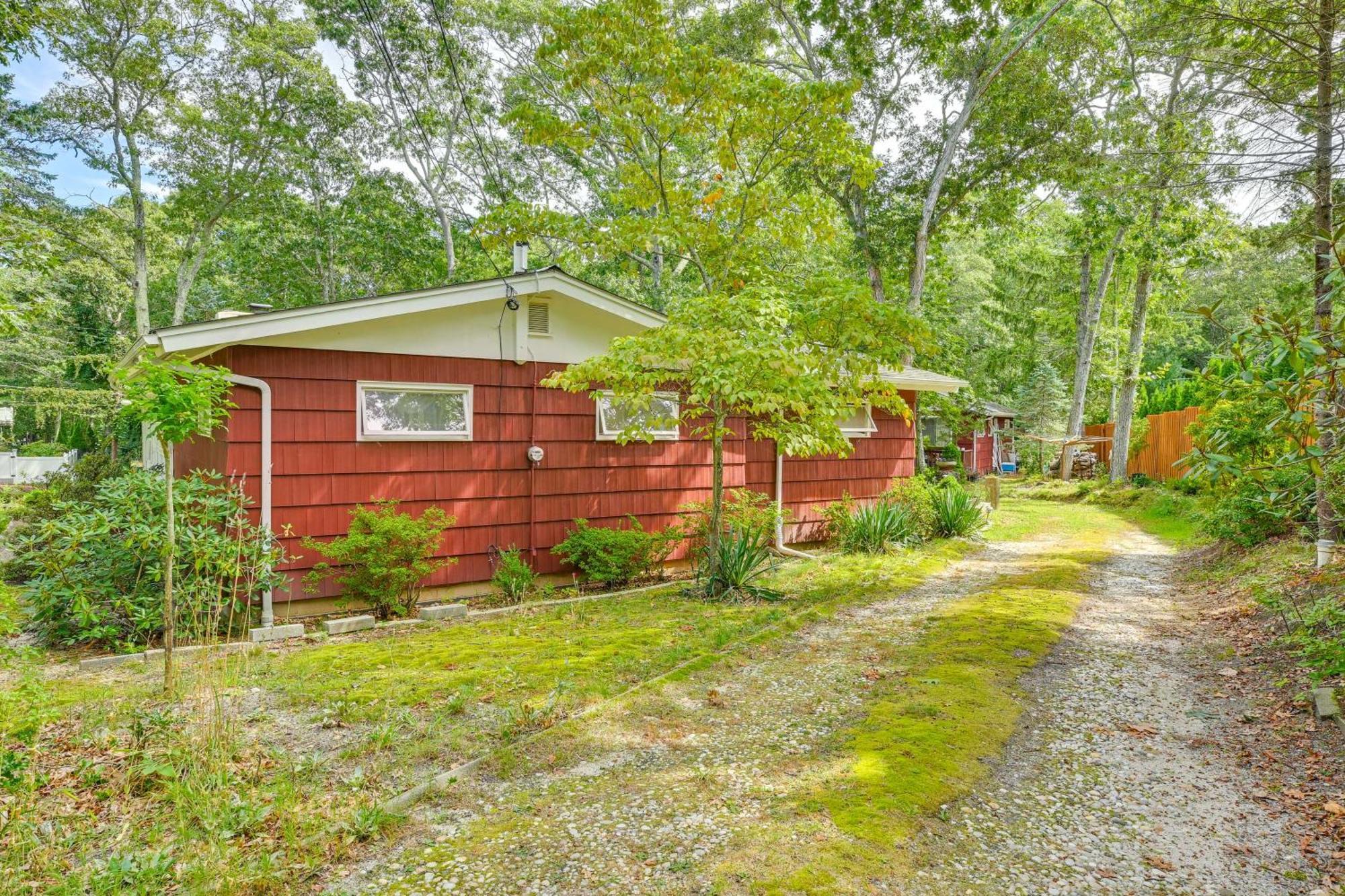 Home In Long Island Wine Country - Walk To Beach! Cutchogue Exterior foto