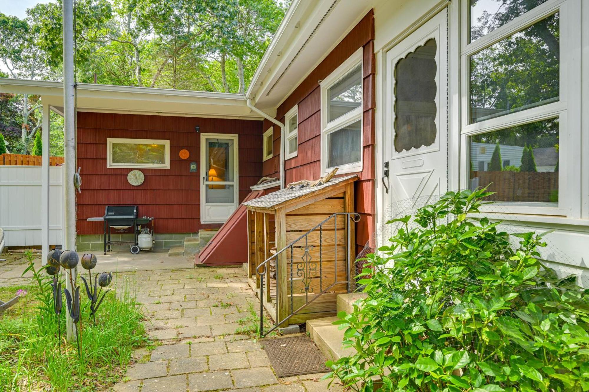 Home In Long Island Wine Country - Walk To Beach! Cutchogue Exterior foto